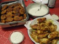   Falafel  con salsa y alitas de pollo adobadas con Ras El Hanout