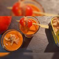   TERCIOPELO DE TOMATE con tomates Huevo de toro