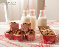   MUFFINS DE AVENA CON PLÀTANO Y CHOCOLATE NEGRO