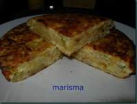   Tortilla con cebolla morada y pimiento