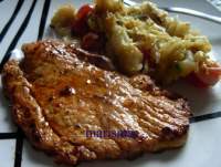   Filetes de cerdo adobados con verduras