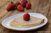   CREPES CON SALSA DE FRESAS