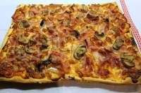   Pizza Jamón, Champiñón y Mozzarella