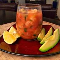   ceviche rojo de camarón 