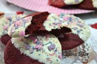   Galletas Red Velvet bañadas en chocolate blanco