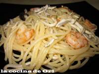   ESPAGUETIS CON GULAS Y GAMBAS