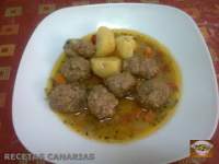   ALBÒNDIGAS EN SALSA