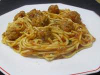   Espaguetis con albóndigas