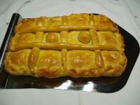   EMPANADA DE BOCARTES(BOQUERONES)