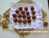   BOMBONES DE CACAHUETE Y CROCANTE DE ALMENDRA