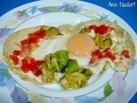   HUEVOS RANCHEROS 