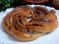   KRINGLE ESTONIA DE CHOCOLATE Y RECETAS SOLIDARIAS