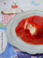   Panacota o Flan de Nata con Coulis de Fresas