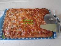   PIZZA DE CEBOLLA ATUN JAMON YORK Y HUEVO