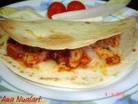   QUESADILLAS DE POLLO Y MOZZARELLA