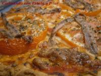   Pizza Integral con Tomates, Queso y Anchoas