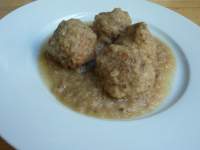   ALBÒNDIGAS EN SALSA DE CEBOLLA (TRADICIONAL)