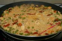 
Arroz en paella con pescado y marisco  