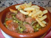   ALBONDIGAS A LA JARDINERA