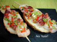   BROCHETAS DE GAMBAS CON VINAGRETA TRICOLOR (HOMENAJE A ASTRID DE MI BLOG DE PINTXOS)