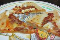   PIZZA PICANTE CON QUESO DE CABRA 