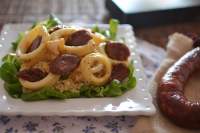   Ensalada templada de bulgur con calamar y chorizo ibérico 