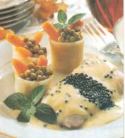   Lubina con salsa de mantequilla al caviar de mújol
