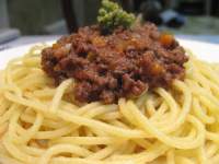   Espaguetis a la boloñesa