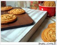 Brujita en la Cocina: Rosas de galleta de turrón blando