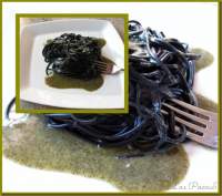   Espaguetis negros con salsa Pesto (Thermomix)