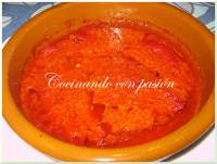   Cazuela de pimientos del piquillo con salsa