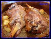   Pierna de cabrito al horno