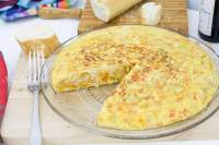   tortilla de patata con calabaza estofada