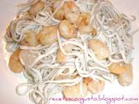   Gulas al ajillo con gambas