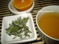   Té de Toronjil con jugo de naranja