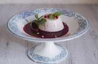   PANNA COTTA DE GRANADAS CON COULIS DE GRANADAS