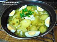 PATATAS EN SALSA VERDE CON GUISANTES Y BACALAO  