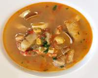    SOPA DE PESCADO Y MARISCO 