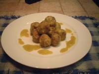   ALBONDIGAS DE BACALAO EN SALSA DE PIMIENTOS VERDES