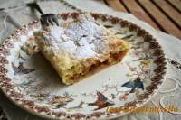   TARTA DE HOJALDRE RELLENA DE MANZANA TIPO STRUDEL.