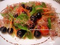   Receta con quinua fresca.  Ensalada de brotes de quinua con arándanos