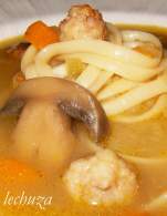   SOPA DE TALLARINES CON ALBONDIGUILLAS