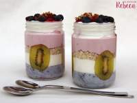   Parfait de fruta y yogur