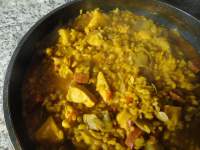   Arroz con pollo, chorizo y jamón
