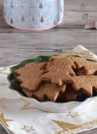   Àrboles de avellana y miel con espelta integral - Receta de galletas navideñas más sanotas
