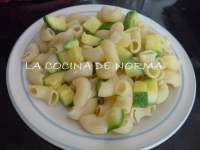   PASTA DE CODITOS CON CALABACITAS