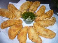   EMPANADAS ARGENTINAS CON SALSA CHIMICHURRI (A MI MANERA)