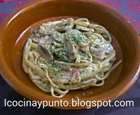   Tallarines a la carbonara con champis y bacon