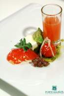   Ensalada de tomates, codium, mozarella y anchoas