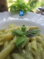   Macarrones con pesto de almendra